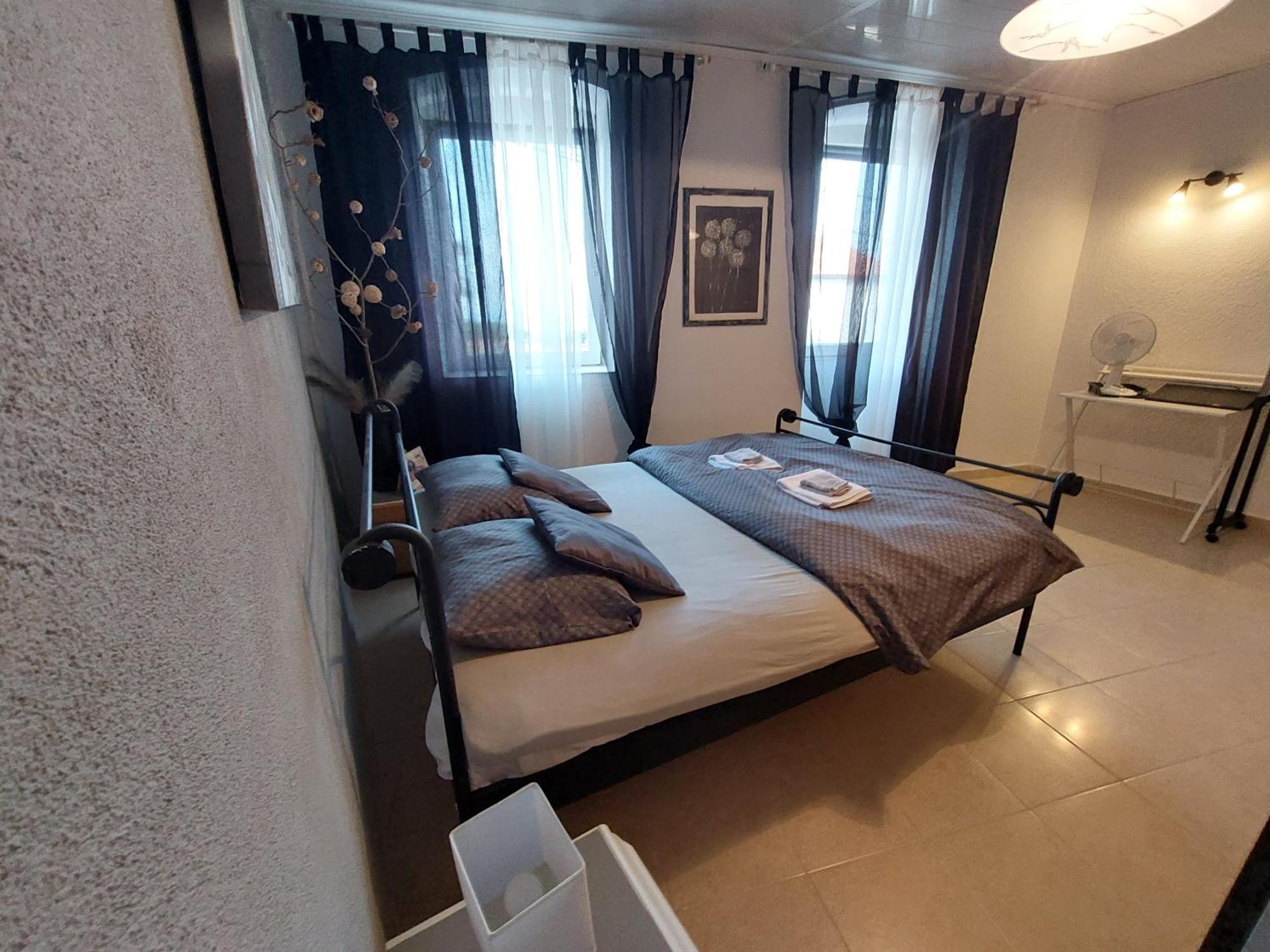 Emedes Apartment Кастав Екстериор снимка